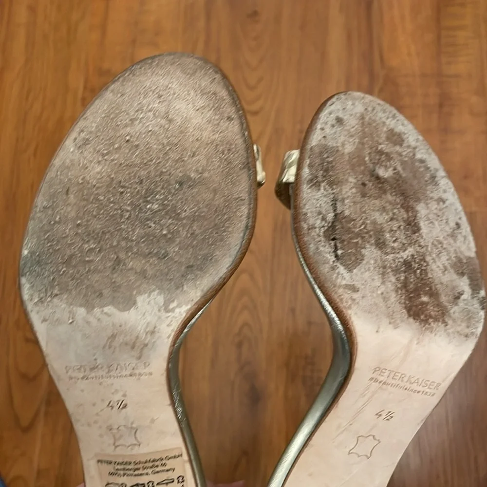 3 for $25! Peter Kaiser Leather snake print Sandals, US size 7 (u.k‎ size 4.5)